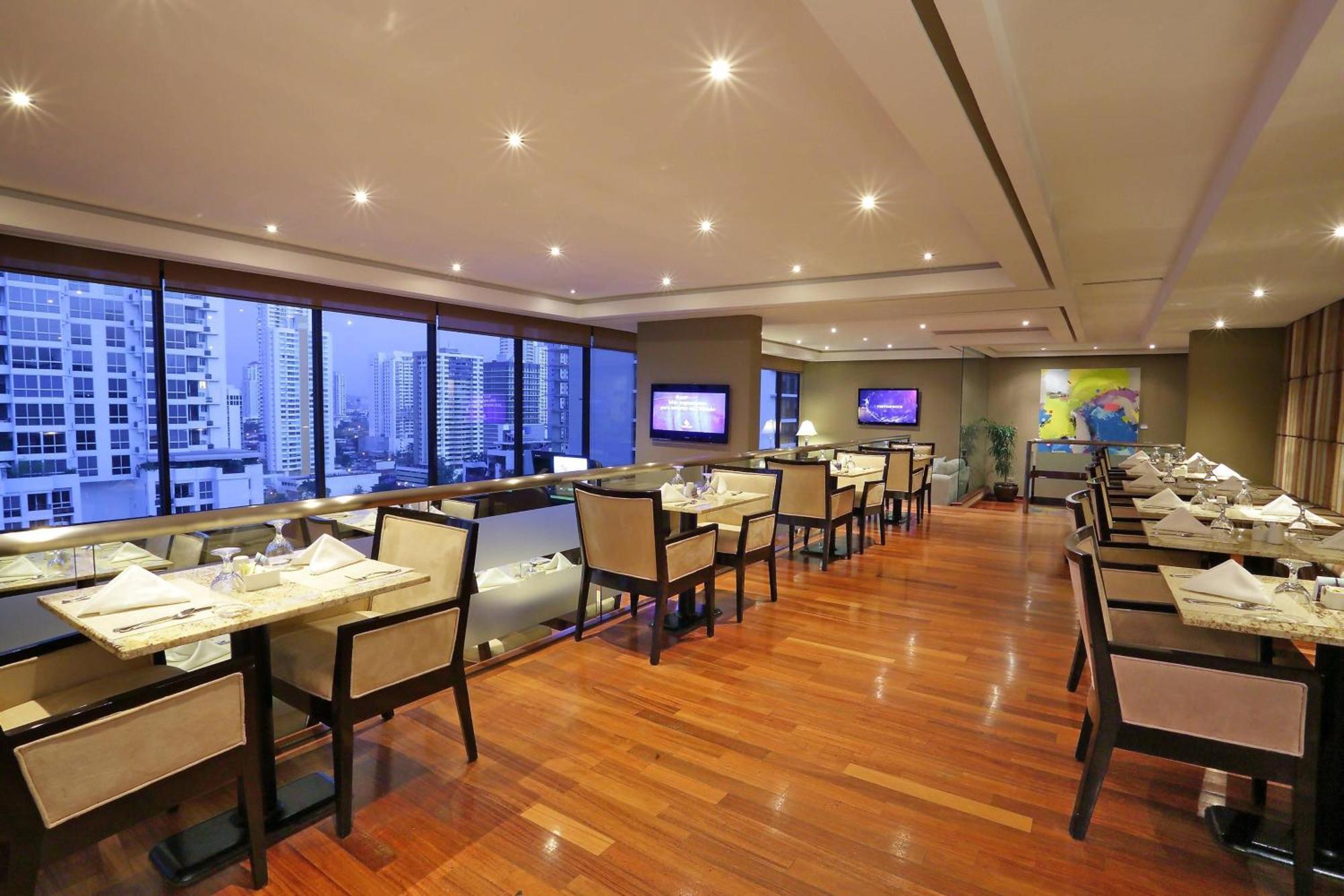 Sheraton Grand Panama Exterior foto Club Lounge at the 36th floor