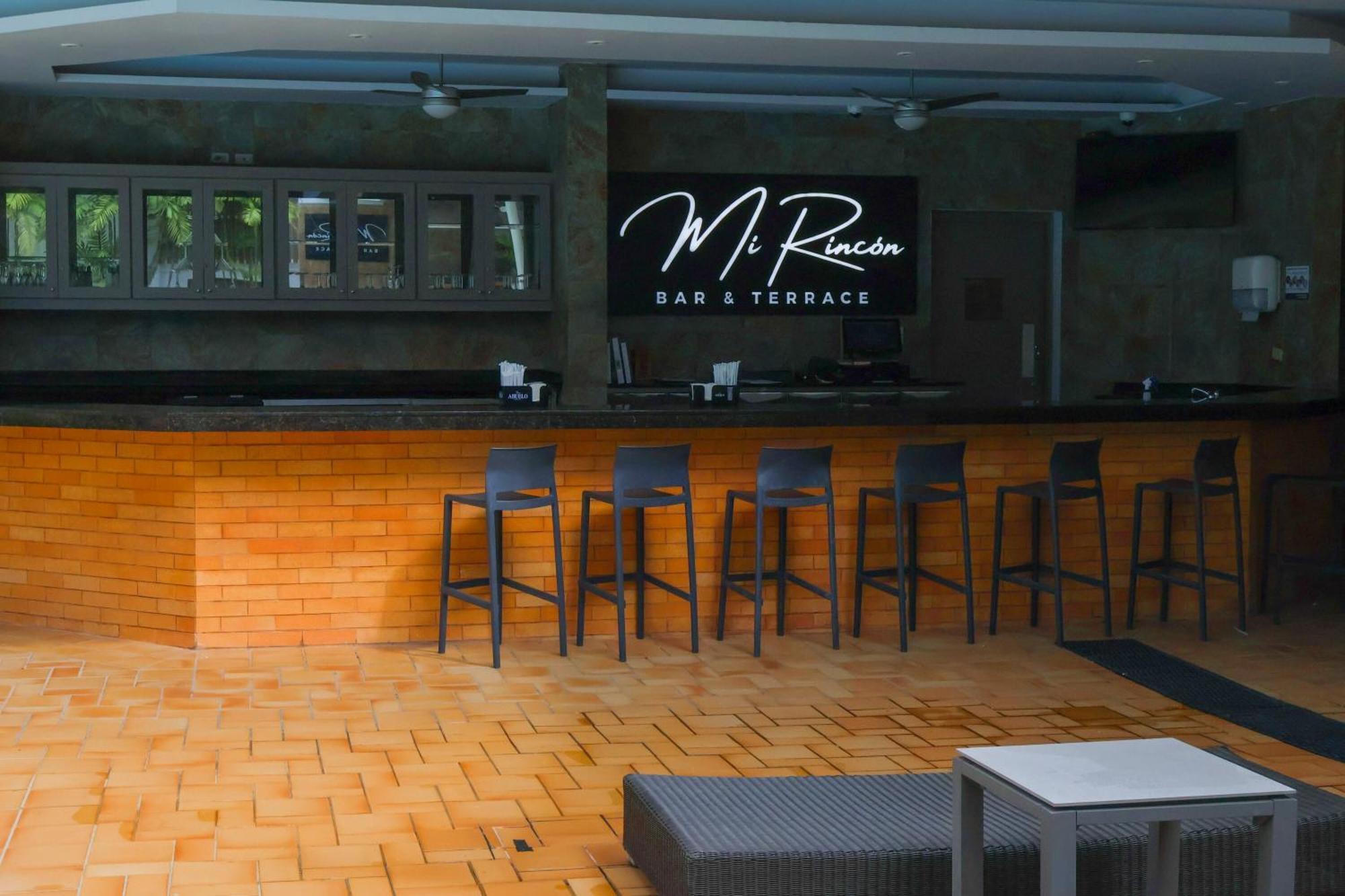 Sheraton Grand Panama Exterior foto Mi Ruan Bar and Terrace